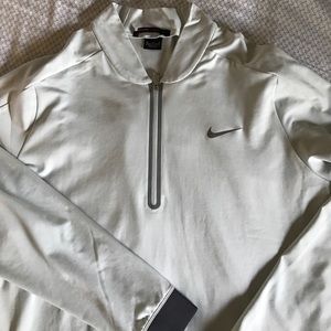 COPY - Tiger woods collection 1/4 zip baseball collar.